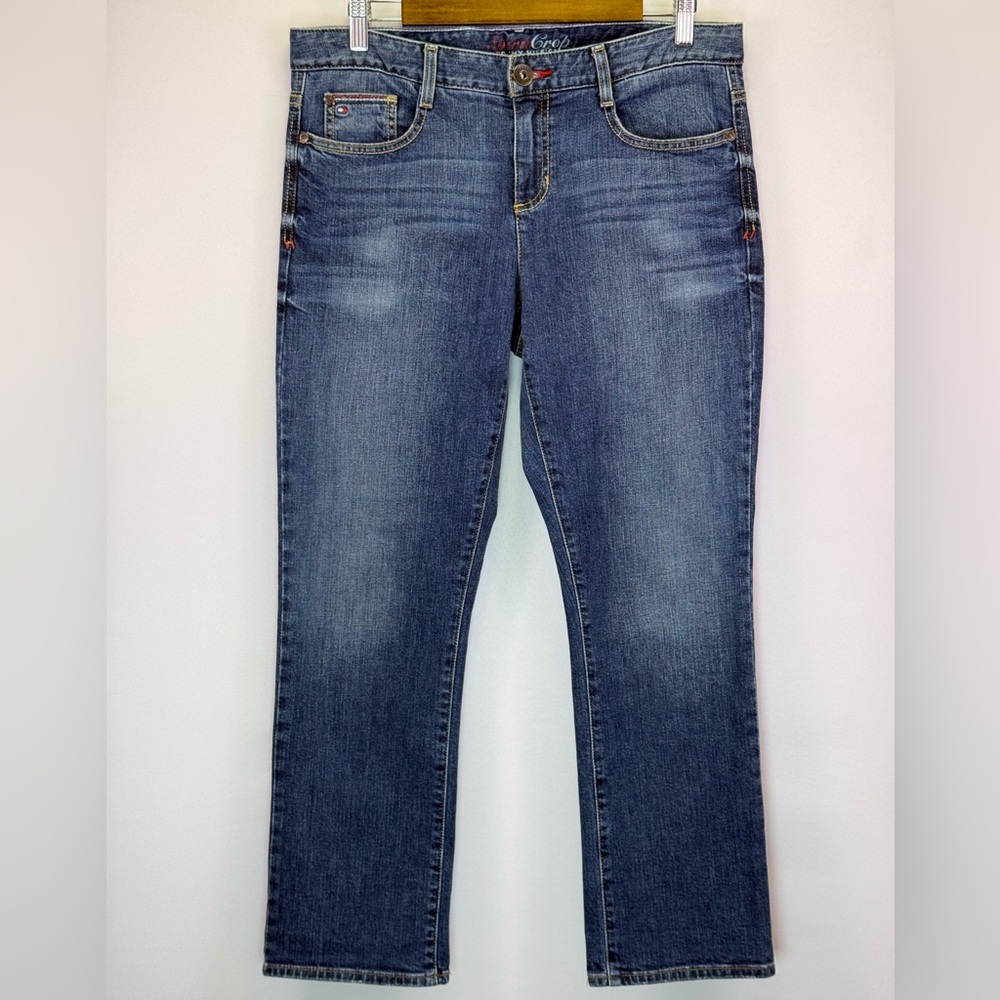 Tommy Hilfiger Spirit Crop Women's Medium Wash Straight Cut Denim Jeans Size 10